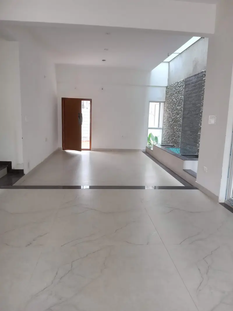 Ground floor layout view of Lake Waters villa